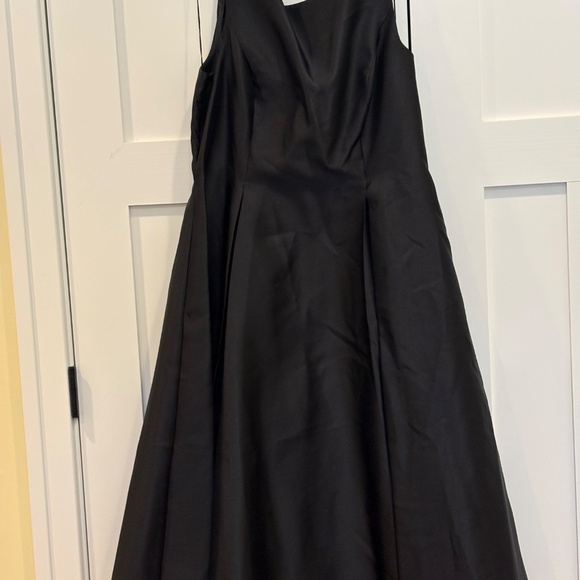 Adrianna Papell Sleeveless Mikado Fit And Flare Midi Dress With V-Back In Black - Picture 4 of 10